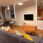 Home4you Apartament *